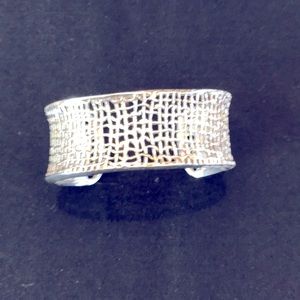 Silpada b1625 oxidized sterling silver cuff